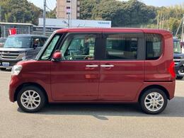 シンプルながら洗練されたデザイン。是非一度ご覧くださいませ。