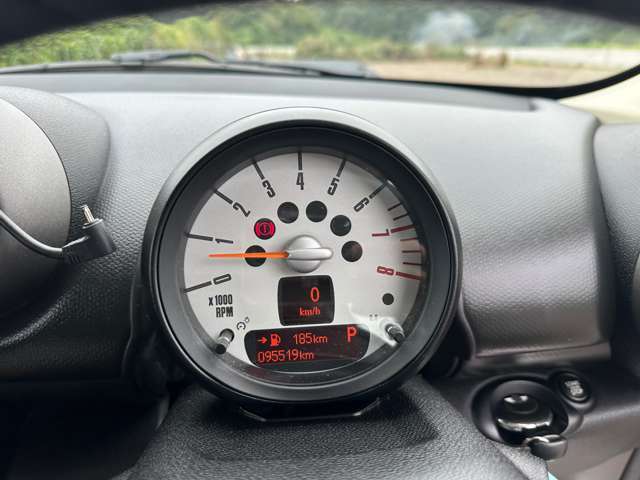 すぐにご来店頂けない場合や遠方にお住まいの方、車両状態の詳細が知りたい方はお気軽にご連絡下さい♪