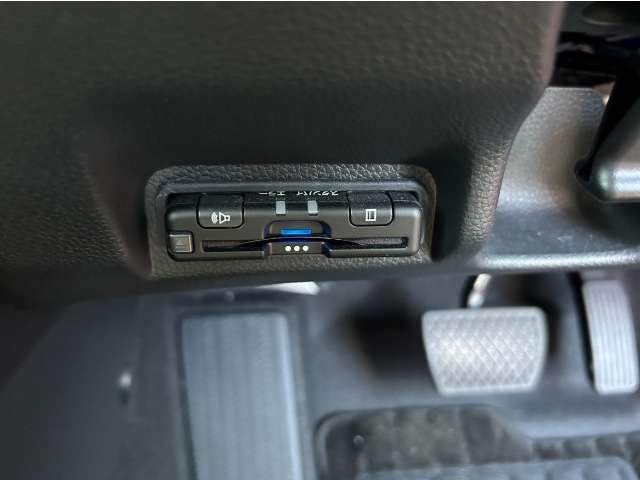 【ETC車載器】お持ちのカードを入れていただければ、そのままお使いいただけます！セットアップ作業をしてご納車いたします。