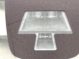 【スズキ　レーダーブレーキサポート】走行中に前方の車両等を認識し、衝突しそうな時は警報とブレーキで衝突回避と被害軽減をアシスト。より安全にドライブをお楽しみいただけます。