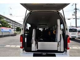 福祉装備や車両についての詳細は当社ホームページにて掲載しております。是非、当社ホームページへお越し下さい。福祉車両専門店ホームページ。http://sakaide-j.com/
