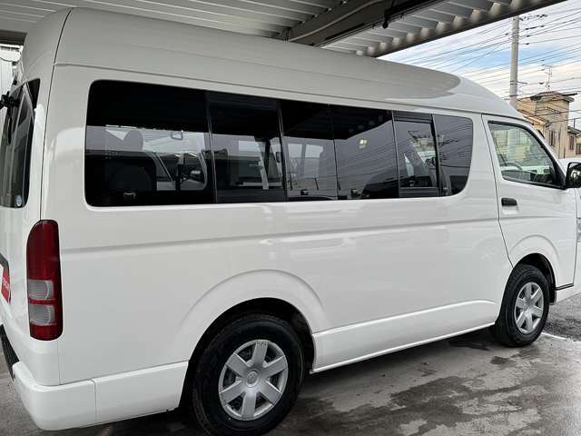 ■外装磨き・板金塗装■気になる箇所の板金塗装やルーフ、ボンネットのみ色を変えたいなど、ご要望に応じて施工可能です■部分別での外装磨きもできますので、気になる箇所があればご希望の部分のみ磨きができます■