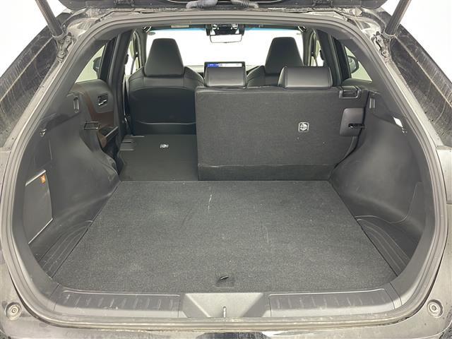 【シートアレンジ】乗せる人数、荷物によってシートをアレンジすれば、ダンボールなどの大きい荷物や、釣り具などの長尺物も載せられそうですね！