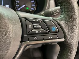 【プロパイロット】高速道路での長距離走行が楽に！！渋滞時と巡回走行のシーンで、アクセル・ブレーキ・ステアリングを自動で制御し、長距離運転の負担を軽減してくれます♪