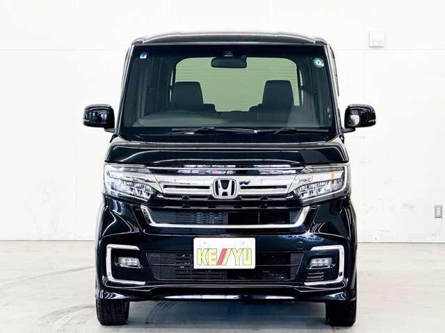 当社の展示車は全車両に車両状態説明書を掲示しております。修復歴の有無は勿論、ドア等の外板の交換歴の有無までも表示☆口頭説明では無く書面にてお渡ししております☆