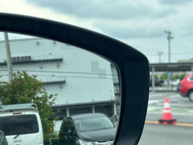 ケーユーは下取りや買取したクルマを直接販売できるので、中間マージンを省くことができます。お客様の愛車を満足できる査定をいたします。