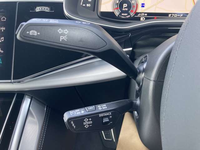 “Audi自動車保険プレミアム”　充実した自動車保険とさまざまの特約やサービス内容で、Audiオーナーにふさわしいサポートをご用意。さらに、アウディだけのプレミアムサービス「Audiプレミアムケア」を無償で付帯。