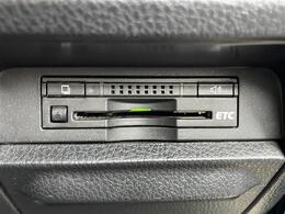 ガリバーグループの在庫車をドルフィネットシステムで店内のPCでご紹介も致します。日本全国どこにあるクルマでも当店でお手続き、ご納車ができます。お気に入りでピッタリのクルマがきっと見つかります！！