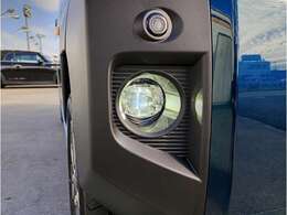 LEDライトにLEDフォグで夜道は明るく安心です！