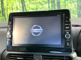 【純正9型ナビ】人気の純正ナビを装備。オーディオ機能も充実しており、Bluetooth接続すればお持ちのスマホやMP3プレイヤーの音楽を再生可能！毎日の運転がさらに楽しくなります！！