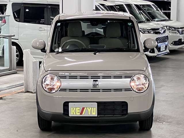 自社陸運局指定工場完備！国家資格車検検査員資格を持った整備士による整備。走行に関係のない所も不具合箇所があれば修理してお渡しいたします。