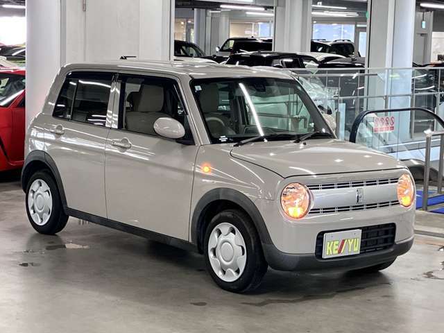 当社の展示車は全車両に”社団法人自動車公正取引協議会”の車両状態説明書を掲示しております。修復歴の有無は勿論、ドア等の外板の交換歴の有無までも表示☆口頭説明では無く書面にてお渡ししております♪