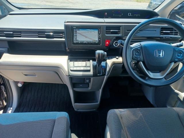 当社では、第三者車両検査機関を通して良質と認められた車だけを厳選し、これからお乗りいただくお客様のことを真剣に考えて販売させていただきます☆
