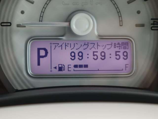アイドリングストップも搭載されております。