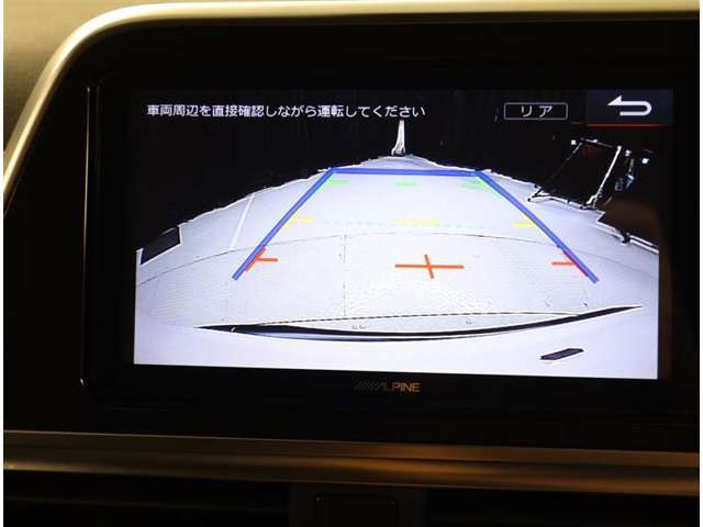 ナビゲーション付なので、知らない所へも、お出かけしたくなりますよね。曲がる所を間違えても再ルートで案内開始。ナビゲーションは1度使ったら無くてはならないアイテムの一つですよね。。