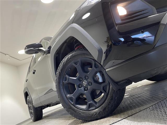 【タイヤ・ホイール】『タイヤ/ホイール周辺』の画像になります。写真の内容に関してご不明点、ご質問等がございましたらお気軽にガリバー店舗までお問い合わせください。