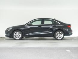 レーンアシスト…車線監視システム一定のシチュエーションでウィンカー出さないで車線を逸脱した際ドライバーに警告を発し安全を促します。