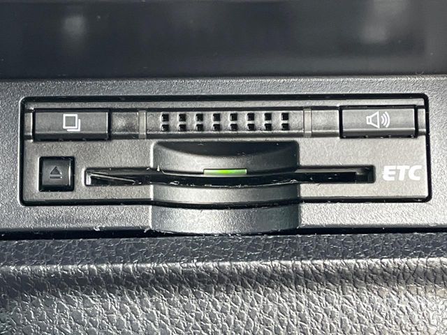 【ETC】高速道路の料金所をストレスなく通過！話題のスポットやサービスエリアに多い「スマートIC」利用時は必須のアイテムです。当店でセットアップを実施、ご納車当日からすぐにご利用いただけます！