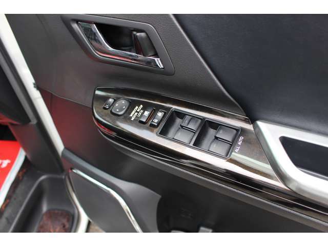 工場代車30台、レンタカー10台完備！