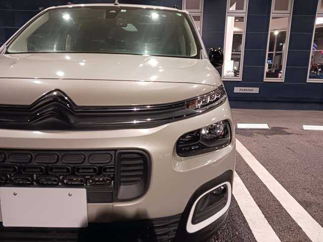 お忙しく実車確認できないお客様にも安心してご購入頂けるクオリティを目指しております。全国のディーラーで保証が受けられます。