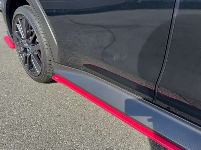 大型屋根つき展示場完備！お車のご用命は株式会社TMオートサービスまで。静岡県富士市松本301-1TEL0545-64-9555