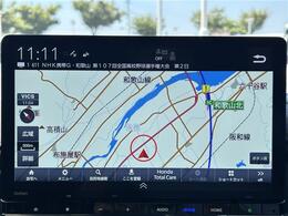 【純正ナビ】専用設計で車内の雰囲気にマッチ。ナビ利用時のマップ表示は見やすく、いつものドライブがグッと楽しくなります。
