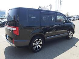 全国に店舗を展開しているのでどこでもお取り寄せが可能です！この車が気になるけど遠方だから・・・と諦める必要はありません！※別途陸送費が必要です。