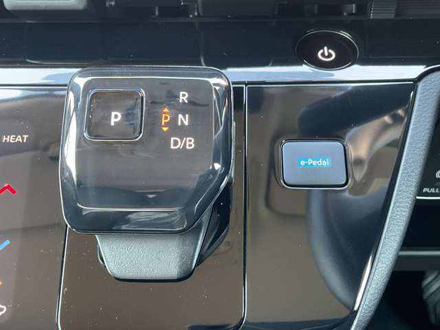 EVならではのパワフルでスッと走り出す研ぎ澄まされた加速感