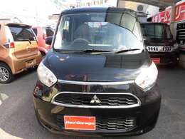 室内からサイドミラーの調整ができる便利な電動格納ミラー♪