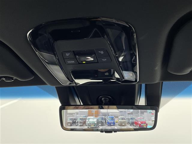 【バックミラー】大きくて見やすいので、後方を見るときも安心です！