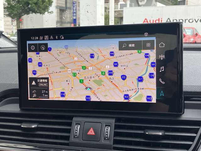 MMIナビゲーション搭載 地図データ最新版にアップデート後ご納車させていただきますのでご安心くださいませ。