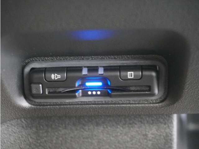 【ETC車載器】高速道路のご利用時にとても便利なETC車載器。セットアップ(費用別途)後にお渡ししとなります。