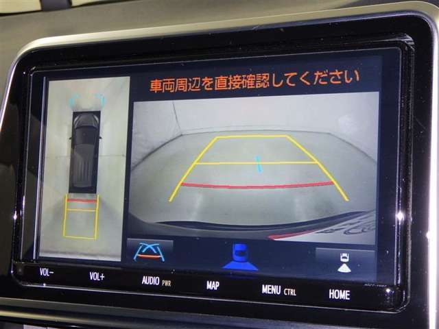 パノラミックビューモニターシステムが付いているので車の上から見た映像が確認できますよ。