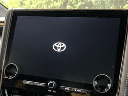 【14インチディスプレイオーディオ】画面内にオーディオ操作はもちろん、空調の調整機能なども盛り込んだ多機能なディスプレイオーディオです！スマートフォン連携はもちろん、車載ナビもお使いいただけます♪