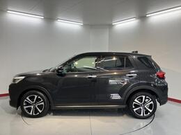 弊社営業時間は朝9：30から夕方18：00です♪