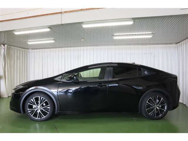 FF方式は荷重が前輪に多くかかるため直進時の安定性が良く、雨や雪などの悪天候下でも、走行安定性が高いです。