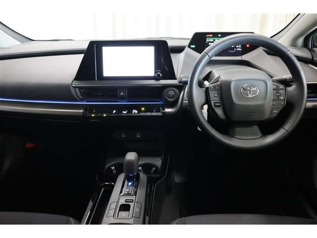 スッキリした運転席まわりで、快適ドライブが楽しめます！
