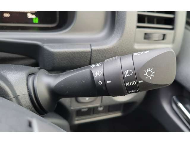 便利なオートライトも装備！