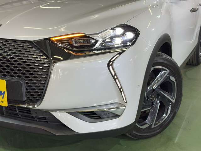 ★DSオートモビル DS3 クロスバック グランシック 1.2L 入庫です！●アクティブセーフティブレーキ！●ヘッドアップディスプレイ！●液晶メーター！●アップルカープレイ！レザーシート！