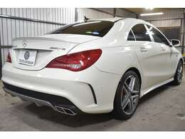 無料2年保証付＆店頭エンジンオイル交換＆ポリマーメンテナンスが年3回3年間サービス☆遠方の方は陸送納車費用無料！☆納車後もしっかりとサポート☆専門店として充実のアフターサービス完備