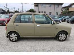 ☆男性も女性も様になるデザインです！一目見ただけで、この魅惑的なボディーが存在感を放っていることが分かって頂けると思います。