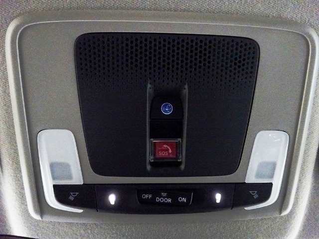 エアバック展開時自動通報や緊急時にボタンひとつで緊急サポートセンターに繋がる『Honda　CONNECT』対応です！詳しくはHondaホームページをご覧ください。