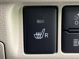 【問合せ：0776-53-4907】【シートヒーター】寒い日に重宝するシートヒーター！エアコンより早く温まってくれます！エアコンの温風は乾燥するから苦手、という方にもをおすすめです。