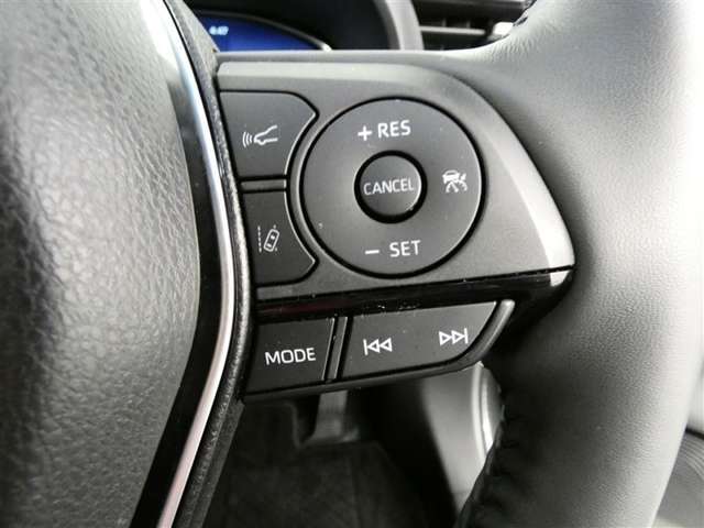 全車速対応オートクルーズなので、前の車の走行状況に応じてくれるので高速道路の走行がとても楽ちん。
