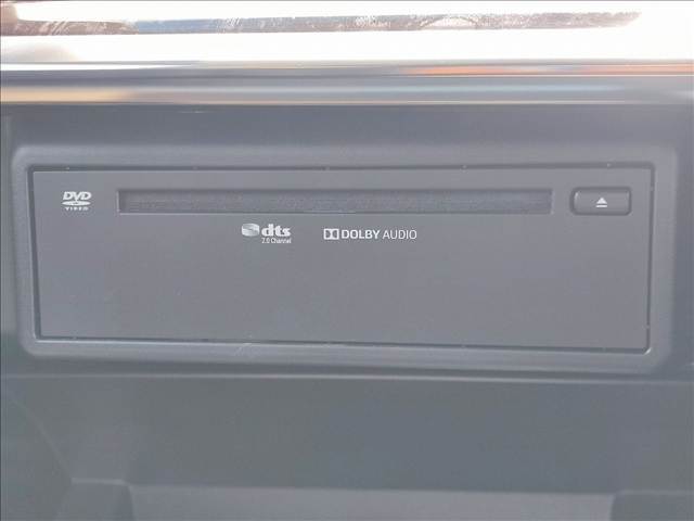 DVDデッキがついてます！！！遠出の時に大活躍！！！