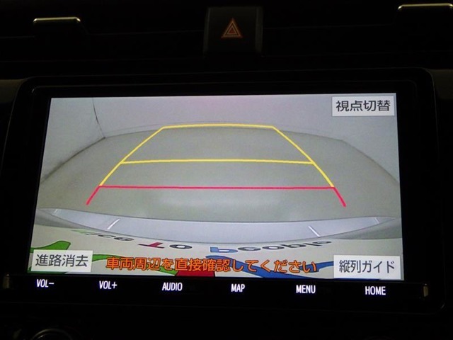 バックモニター搭載で車庫入れ安心！バックする際に後方確認ができて便利です！