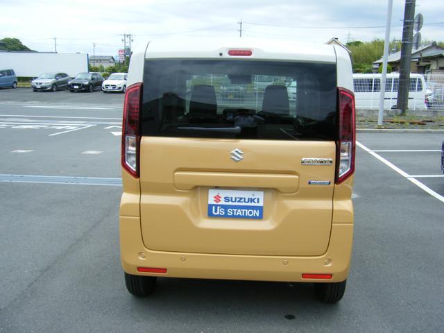 当店特選車！！HYBRIDで燃費もよく、室内も広い。後席両側電動スライドドアや全方位ナビもあり快適機能充実。