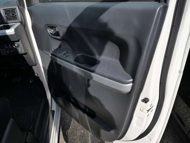 当社では高性能かつ安全性に優れ、故障の少ない車輛を取り揃えております。またアフターサービスも充実しておりますので車検や整備もお任せください！ご来店、お問い合わせ心よりお待ちしております