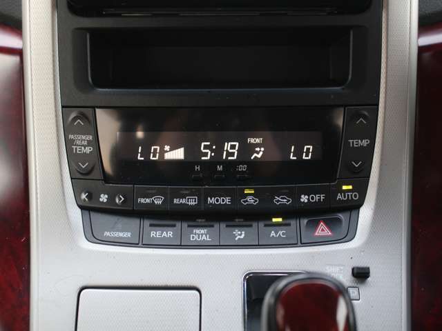 オートA/Cで設定した温度へ自動で合わせてくれます☆オートの楽さを体感してしまうともうもどれません★とても便利です！