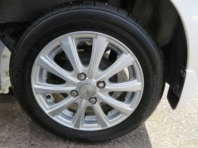 総在庫数70台以上を展示しております♪欲しい車がきっと見つかる！！まずは一度ご来店下さい♪また、愛車の買い取りも行っております！車を買うのも売るのもKEIZUへ♪